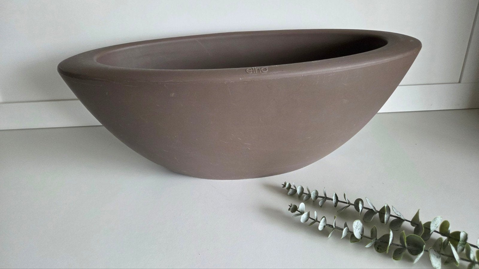 Grote Elho kunststof bloempot in taupe kleur H:22cm B:60cm, Kunststof, Nieuw, Minder dan 40 cm, Ophalen