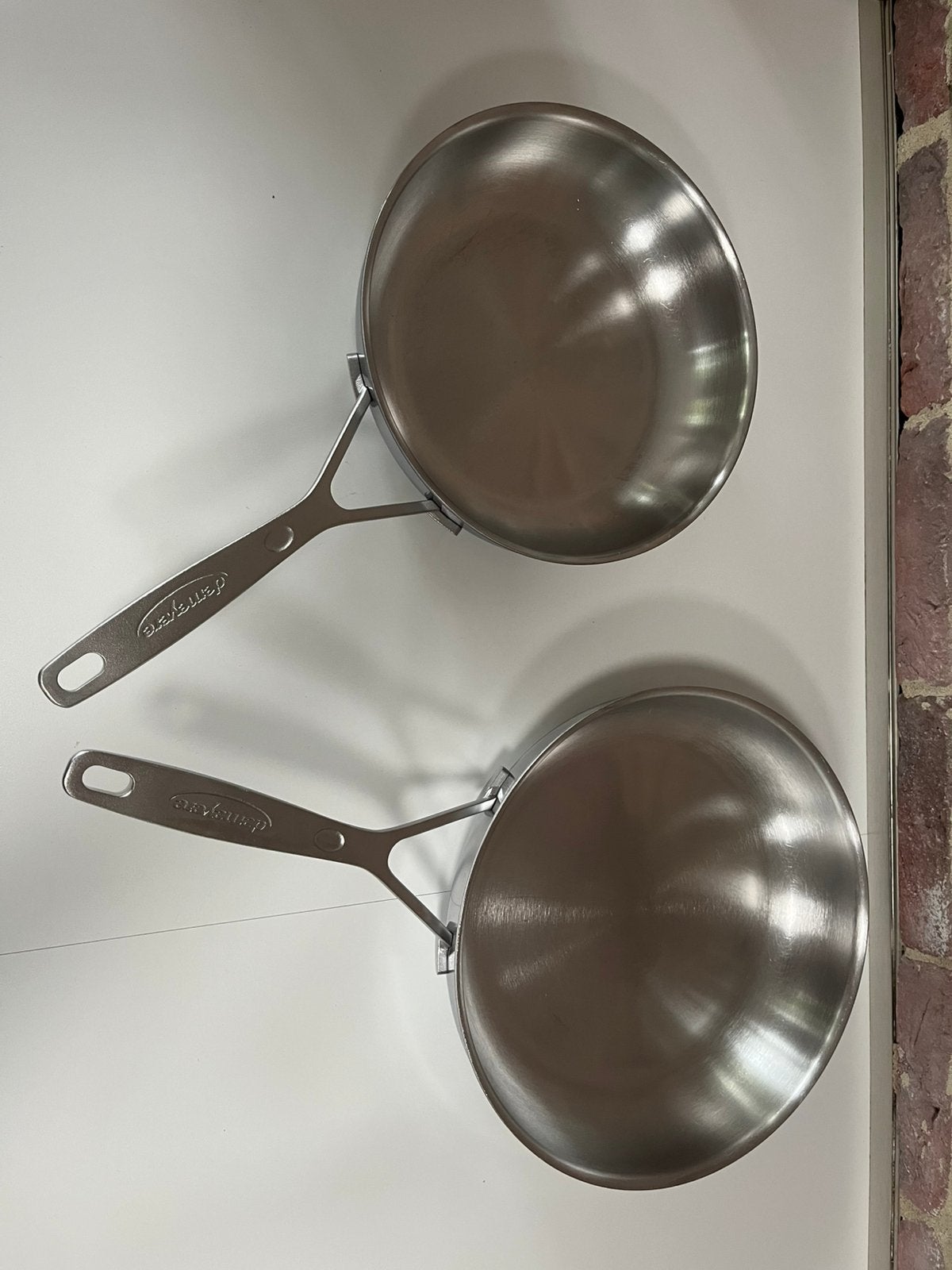 DeMeyere essential 5 RVS koekenpan 28 en 24 cm, Huis en Inrichting, Keuken | Potten en Pannen, Koekenpan, Demeyere, Met handvatten