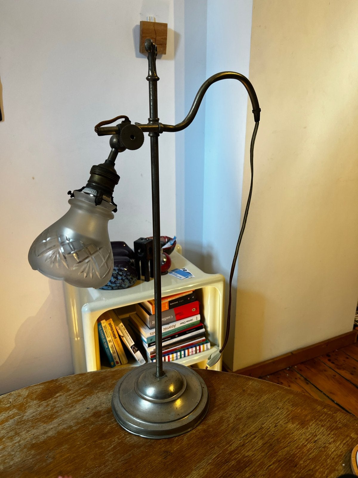 Antieke bureaulamp met geslepen glazen kap, Ophalen of Verzenden
