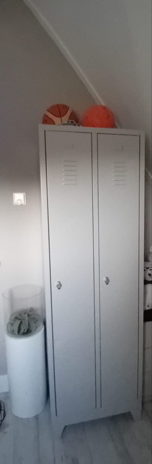 lockerkast, Ophalen, Gebruikt