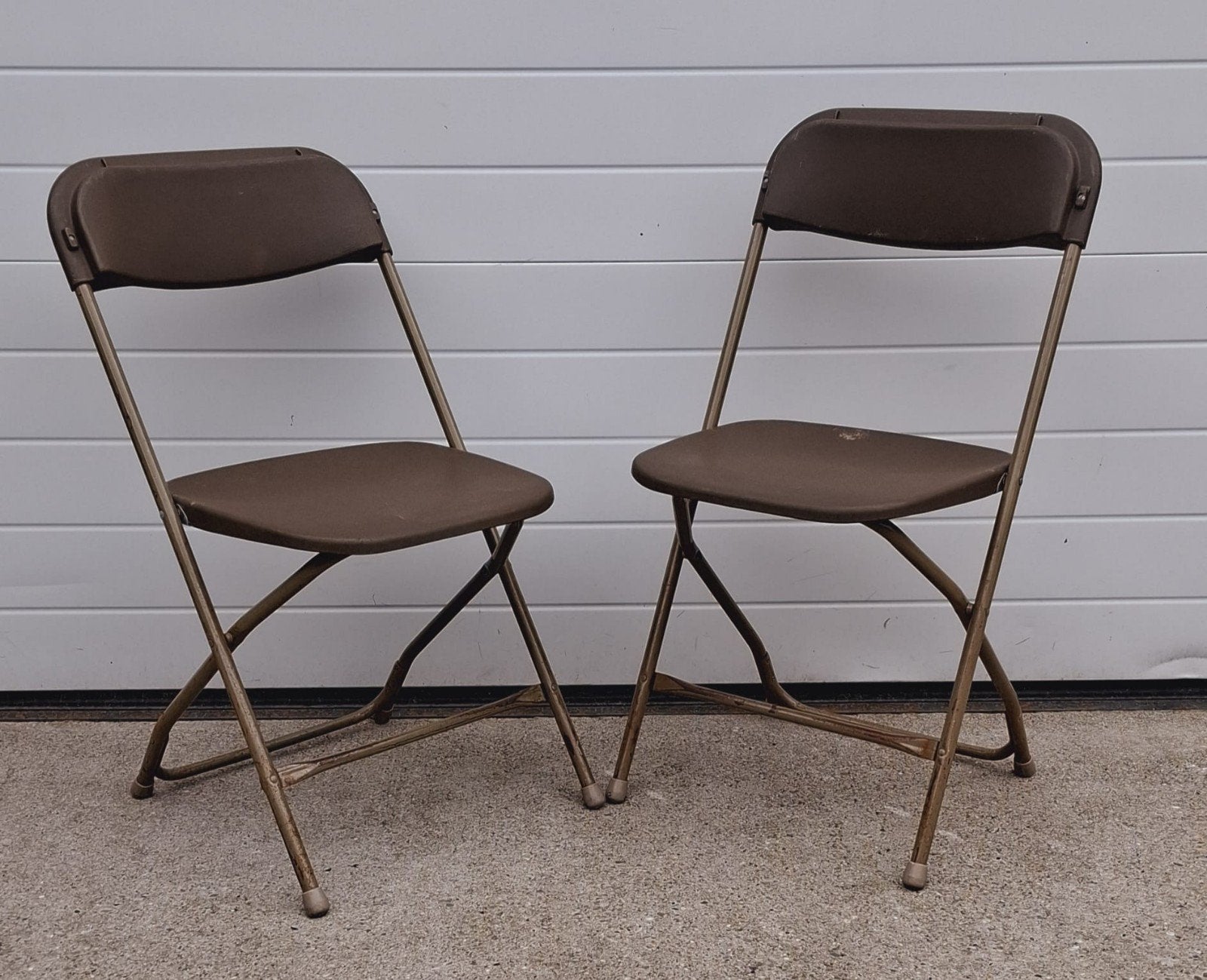 Nog 9 x klapstoelen bruin opklapbare stoelen cafe kantine, Ophalen of Verzenden, Zo goed als nieuw, Kunststof, Vijf, Zes of meer stoelen