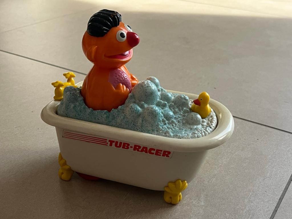 Vintage Sesamstraat Ernie in Bad Tub-Racer Speelgoed, Ophalen of Verzenden, Gebruikt, Jongen of Meisje
