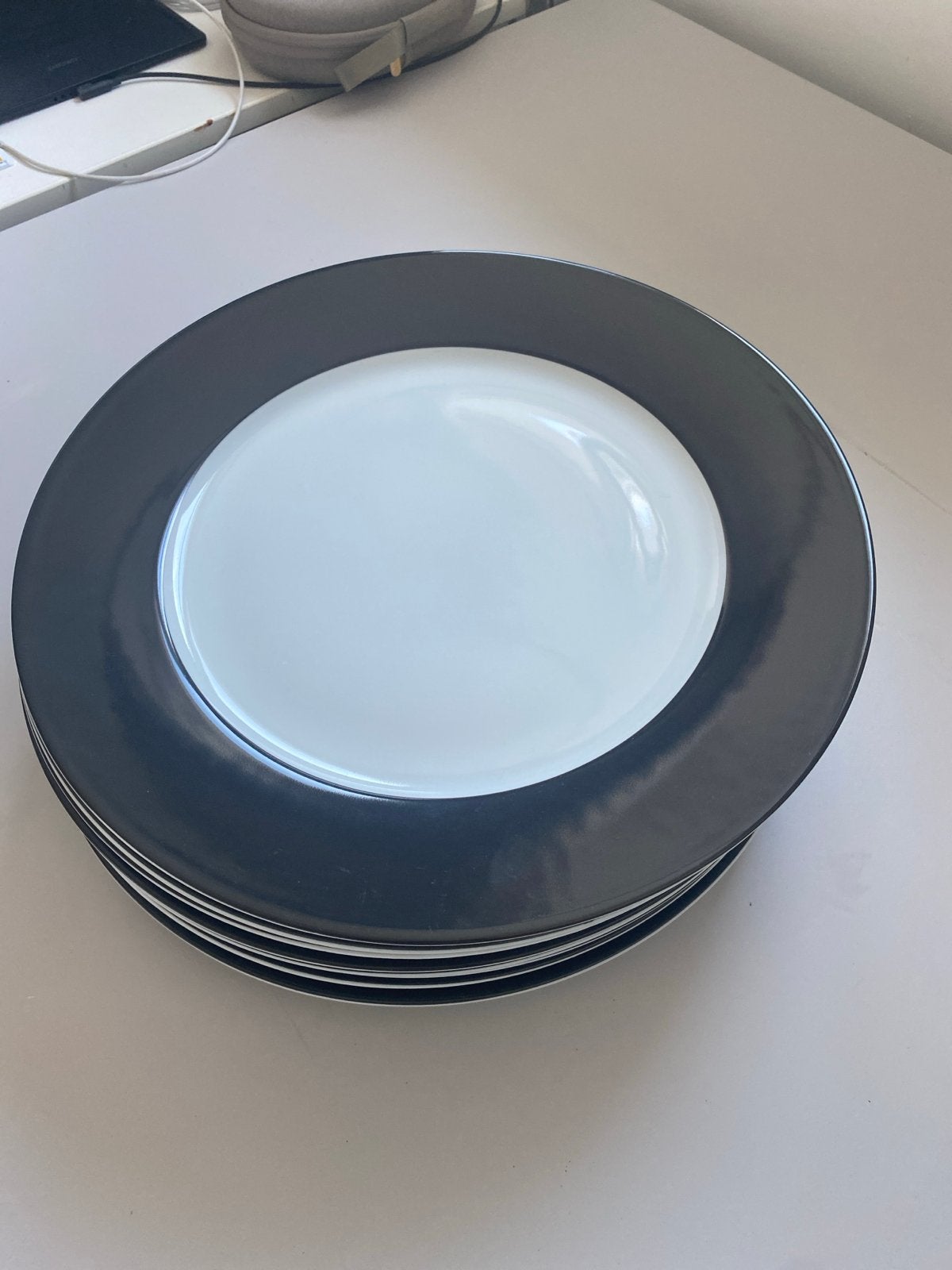 8 Zwart-witte onderborden, 32cm doorsnede, IKEA 365+, Ophalen, Keramiek, IKEA, Zo goed als nieuw