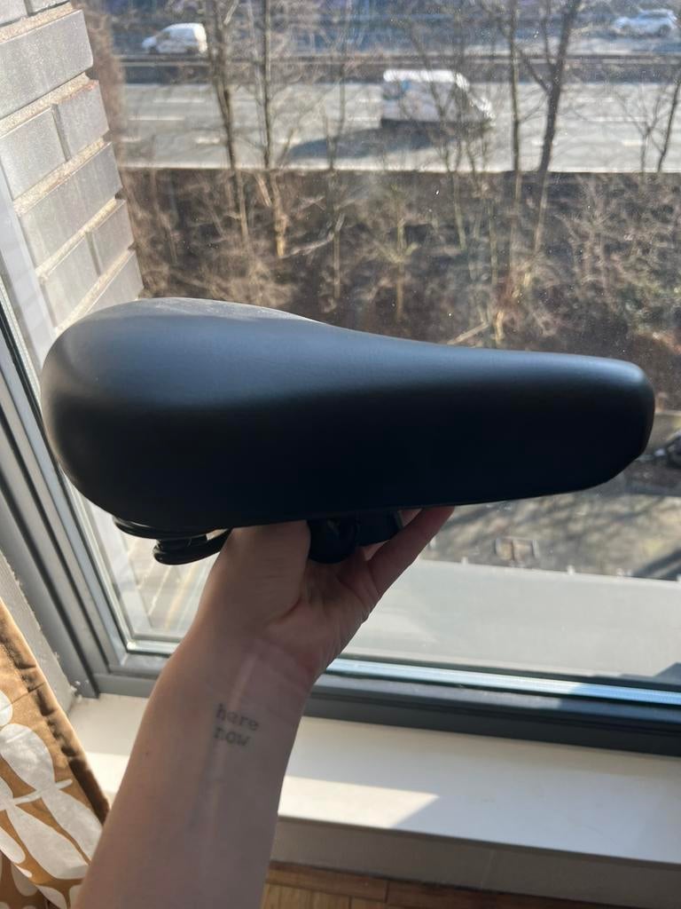 Selle orient fietszadel, Fietsen en Brommers, Ophalen, Nieuw