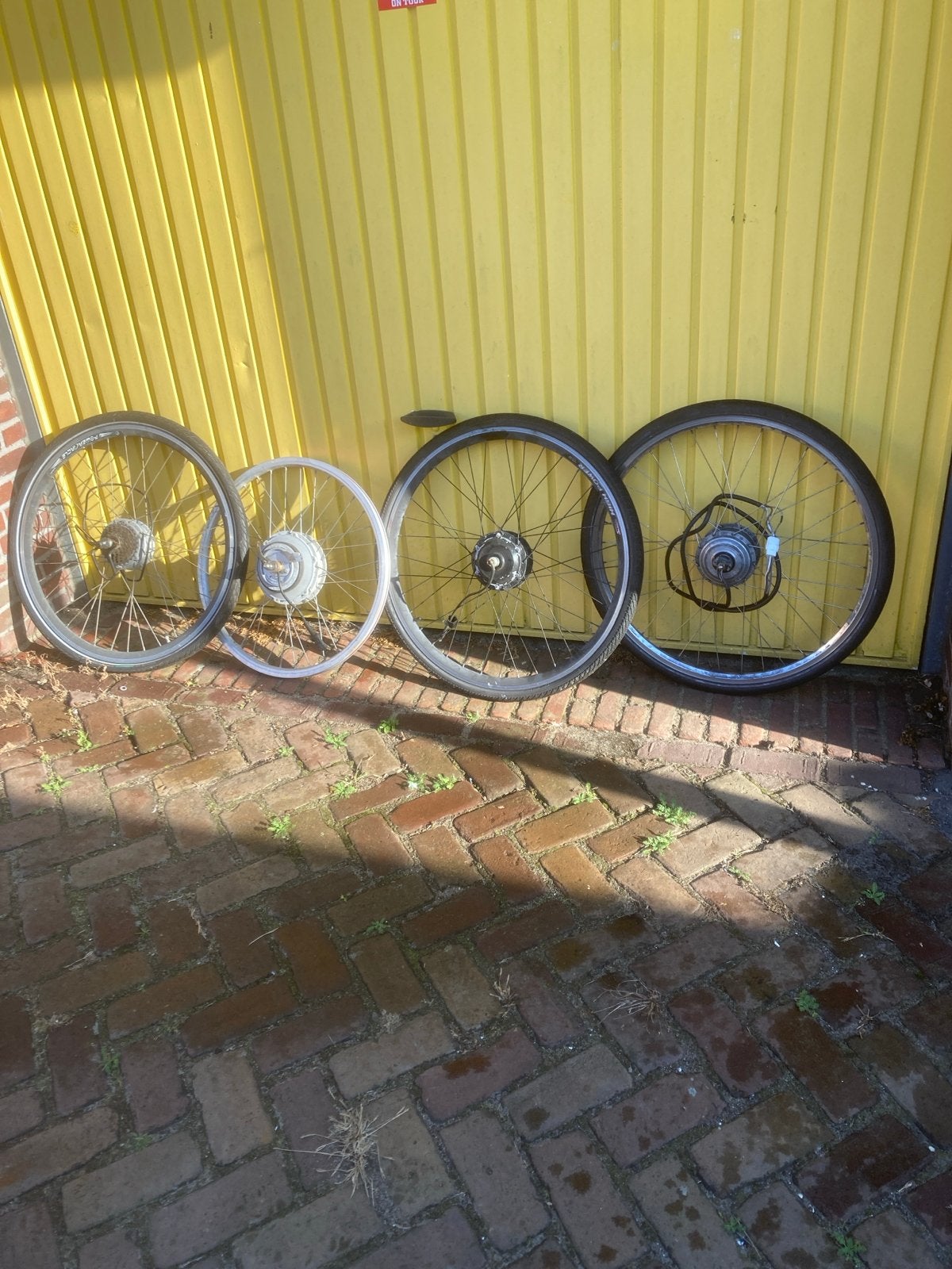 Diverse e-bike motorwielen en onderdelen, Gebruikt, Ophalen of Verzenden, Aluminium, Elektrische fiets