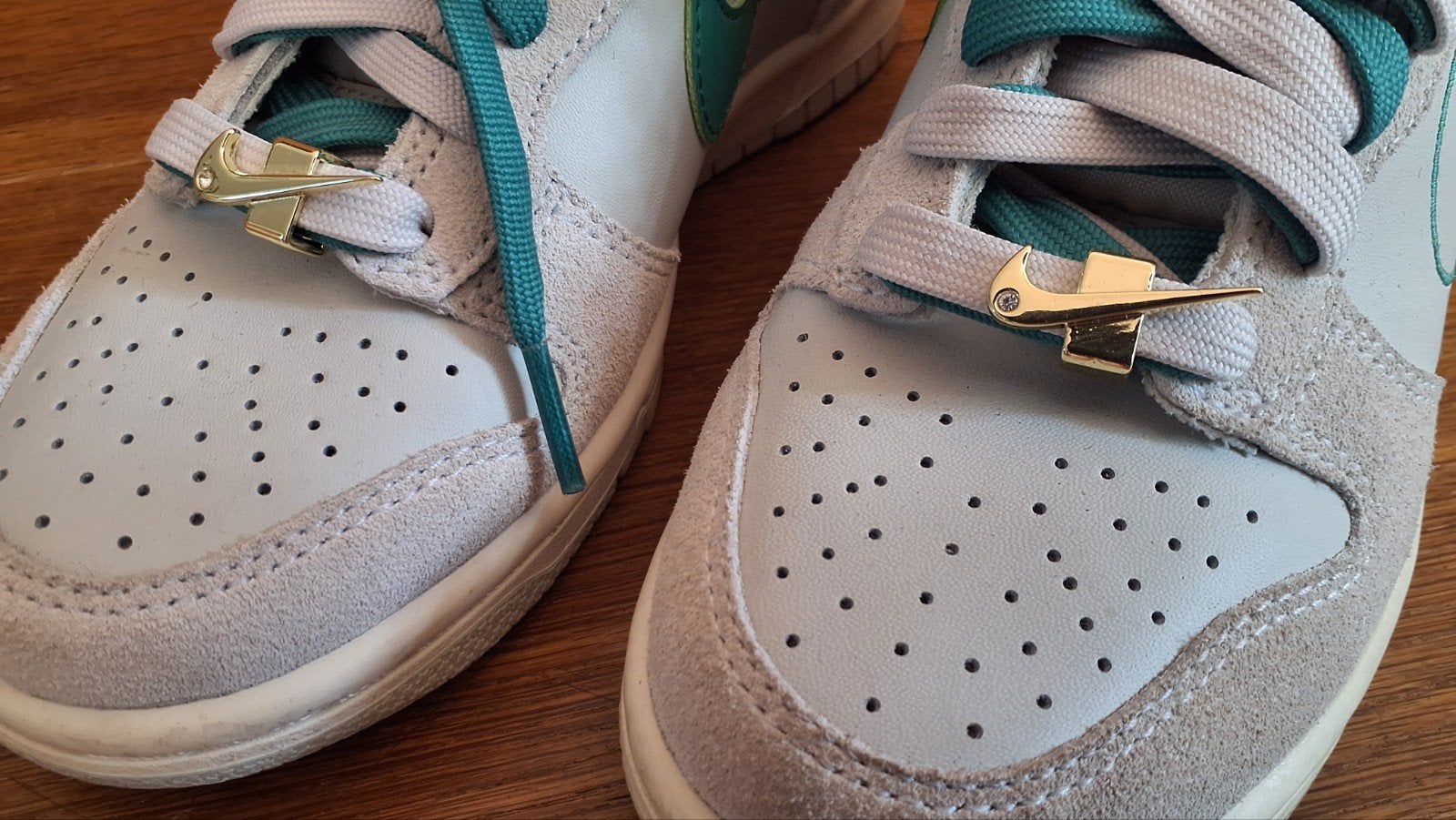 Nike Dunk High SE First Use 'Light Bone' - Maat 35.5, Overige kleuren, Nike, Ophalen of Verzenden, Sneakers of Gympen
