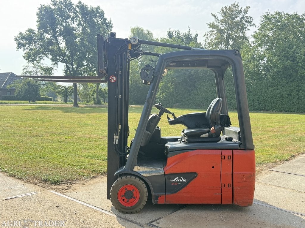 Linde 1600KG triplex freelift Sideshift 4e ventiel 4000uur
