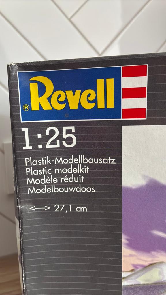 Revell Kenworth K-100 Aerodyne Modelbouwkit - 30 jaar oud! -, Nieuw, Ophalen of Verzenden, Truck, 1:32 tot 1:50