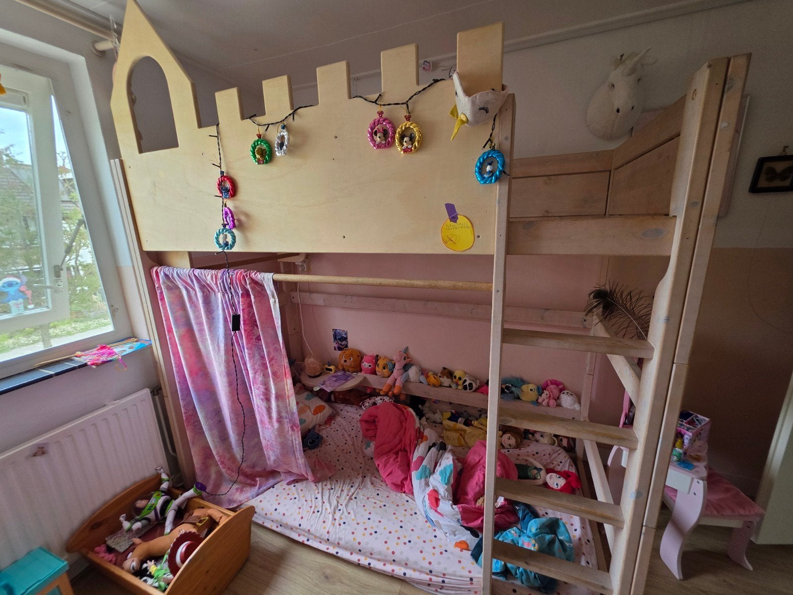 Hoogslaper met kasteelrand, verstelbaar, incl. gordijn, Ophalen, Eenpersoons, 90 cm, Hoogslaper
