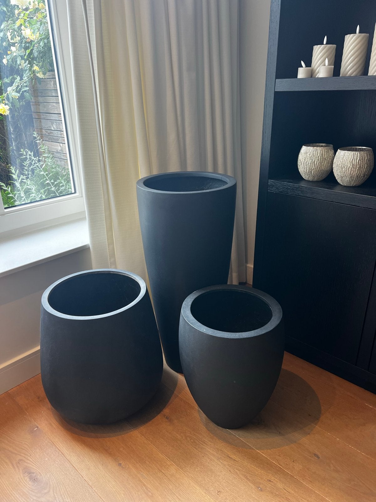 3 Luxe design plantenpotten zwart – Pottery Pots DAX & PAX, 40 cm of meer, Rond, Ophalen of Verzenden, Zo goed als nieuw