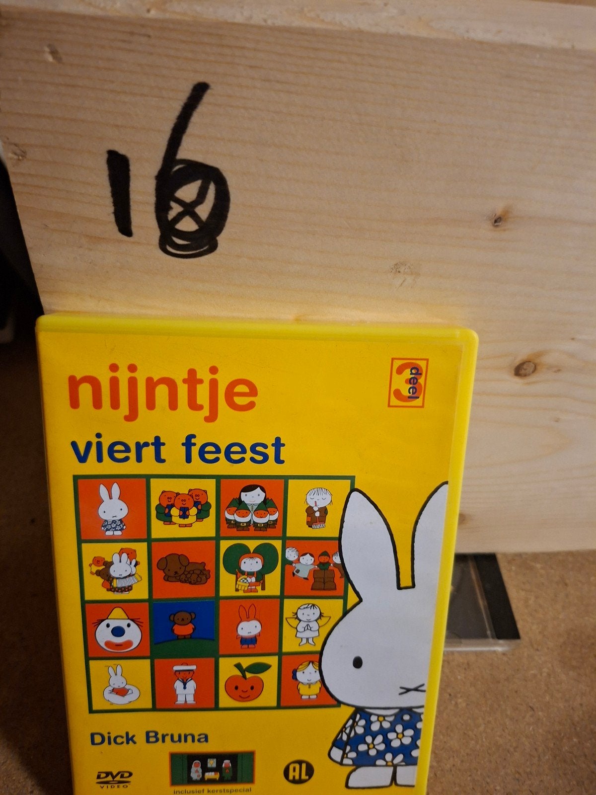 Nijntje viert feest - DVD (inclusief kerstspecial), Alle leeftijden, Familie, Film, Gebruikt