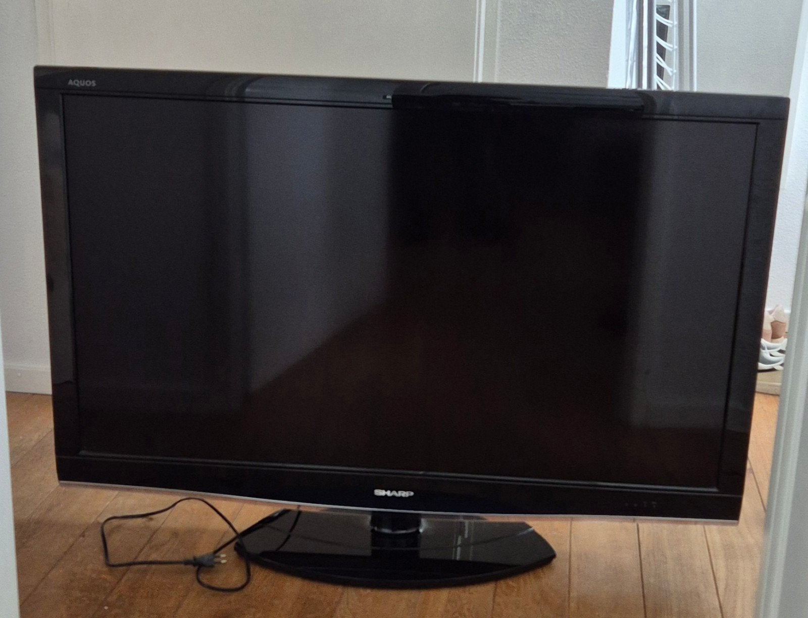WK OP GROOT SCHERM?Sharp LCD TV meenemen voor 20,-!, Ophalen, Gebruikt, 50 Hz, LCD