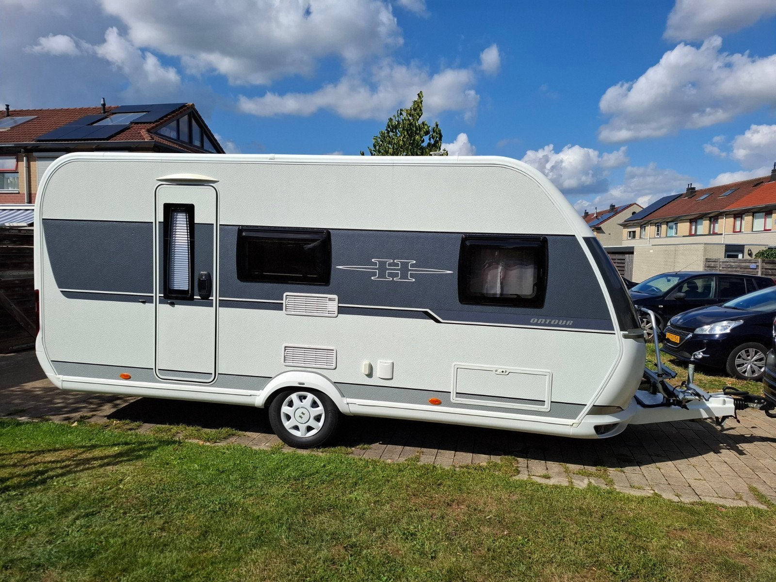 Hobby 470 KMF Stapelbed + voortent + luifel, Caravans en Kamperen, Caravans, Gascomfoor, Hobby, Treinzit, Particulier