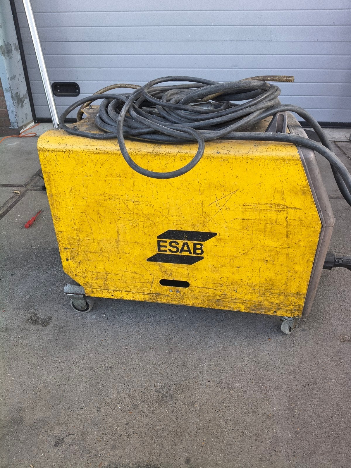 ESAB LKB 320 4WB Lasapparaat - Werkend, Ophalen of Verzenden