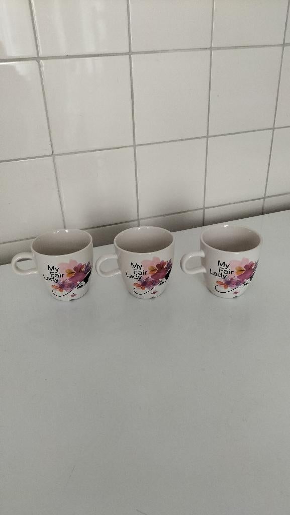 3 Douwe Egberts mokken My fair Lady - Nieuw, Huis en Inrichting, Keuken | Servies, Nieuw, Kop(pen) en/of Schotel(s), Overige stijlen