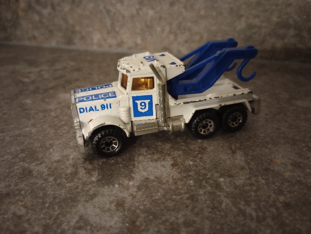 Matchbox Peterbilt POLICE 1981 1/80, Hobby en Vrije tijd, Ophalen of Verzenden, Gebruikt, Bus of Vrachtwagen