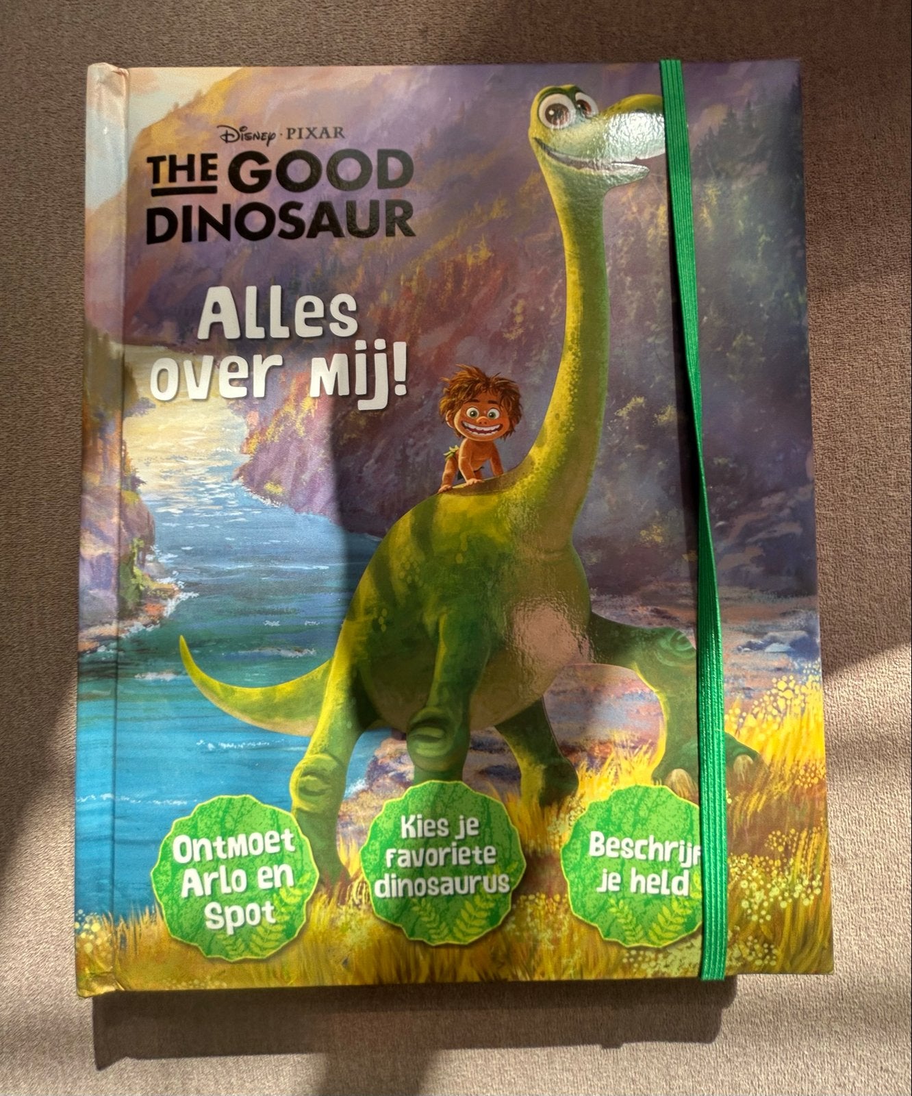 Disney Pixar The Good Dinosaur: Alles over mij! Nieuw!, Ophalen of Verzenden, Nieuw, Sprookjes