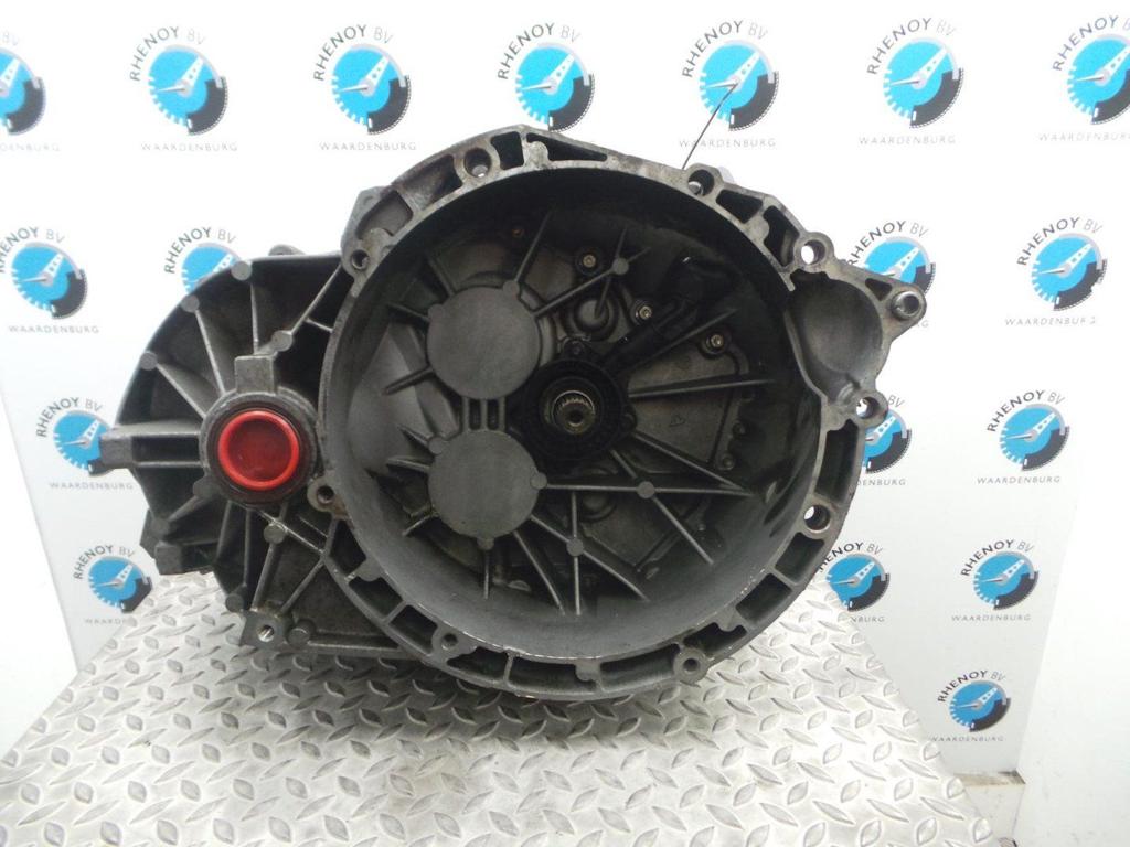 VOLVO V50 TRANSMISSIE / VERSNELLINGSBAK 2006, Ophalen of Verzenden, Gebruikt, Stiba lid