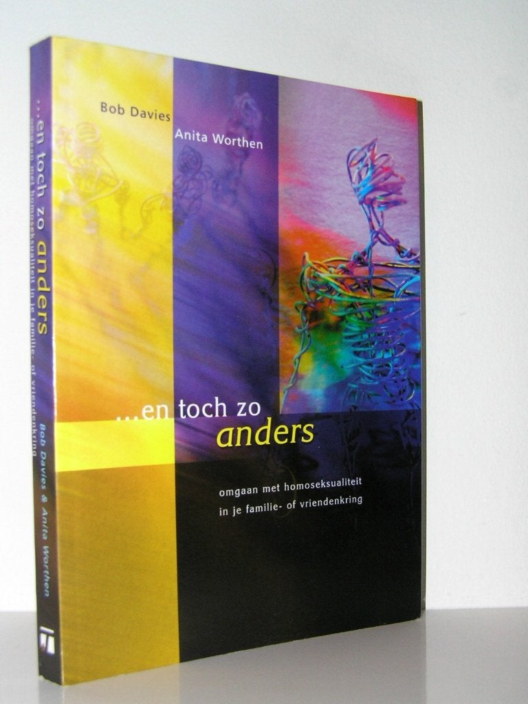 Bob Davies - ...en toch zo anders (over homoseksualiteit), Ophalen of Verzenden, Zo goed als nieuw, Christendom | Katholiek