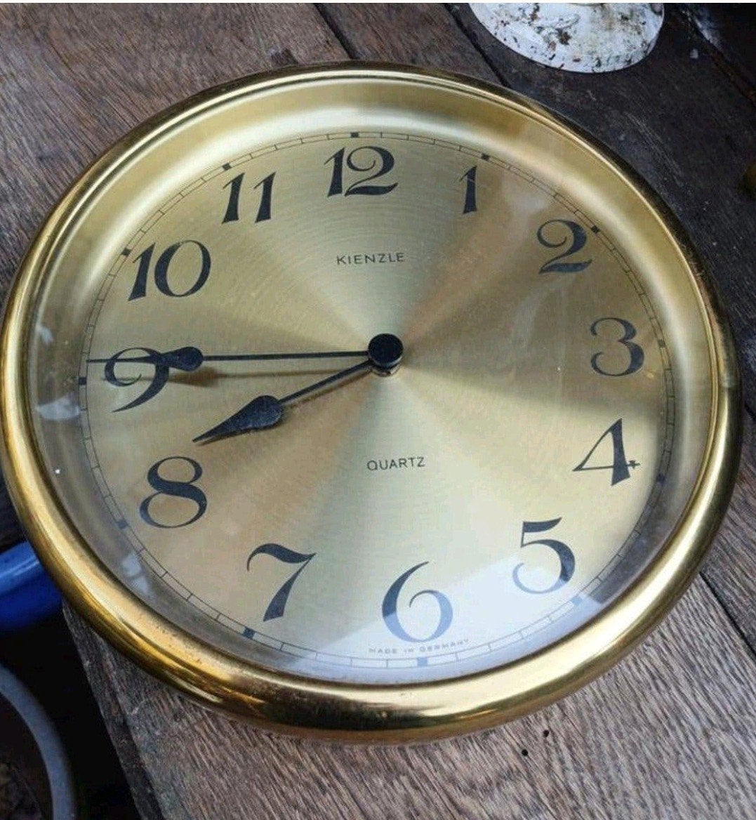 Vintage Kienzle Quartz Klok - Plexiglas & Goudkleurig, Ophalen of Verzenden