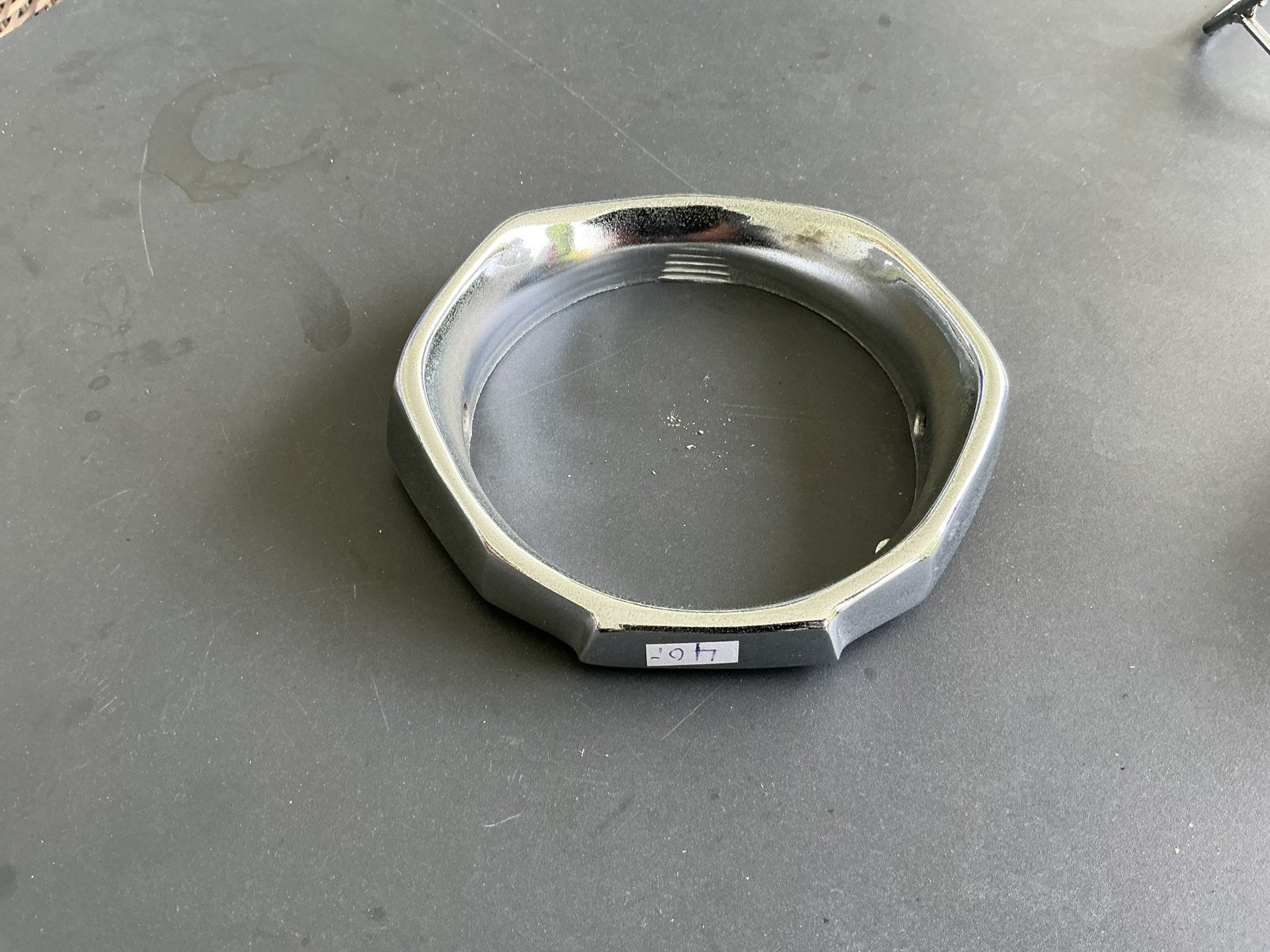MAGNEET ZELZAME KOPLAMP RAND / RING GLOBEMASTER COMMODORE EA, Ophalen of Verzenden, Zo goed als nieuw, Koplamp, Overige merken