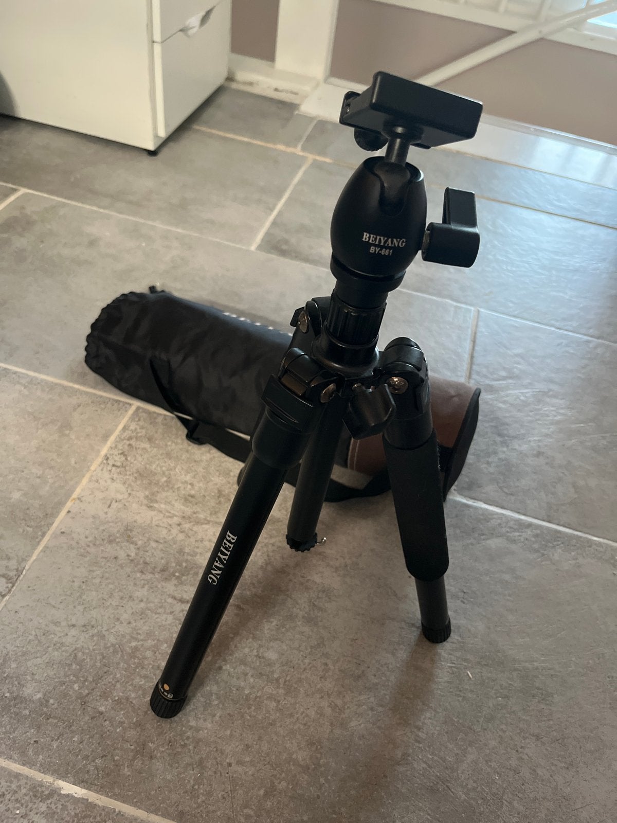 BEIYANG BY-661 Statief - Lichtgewicht Reisstatief met Balhoo, Audio, Tv en Foto, Fotografie | Professionele apparatuur, Overige merken