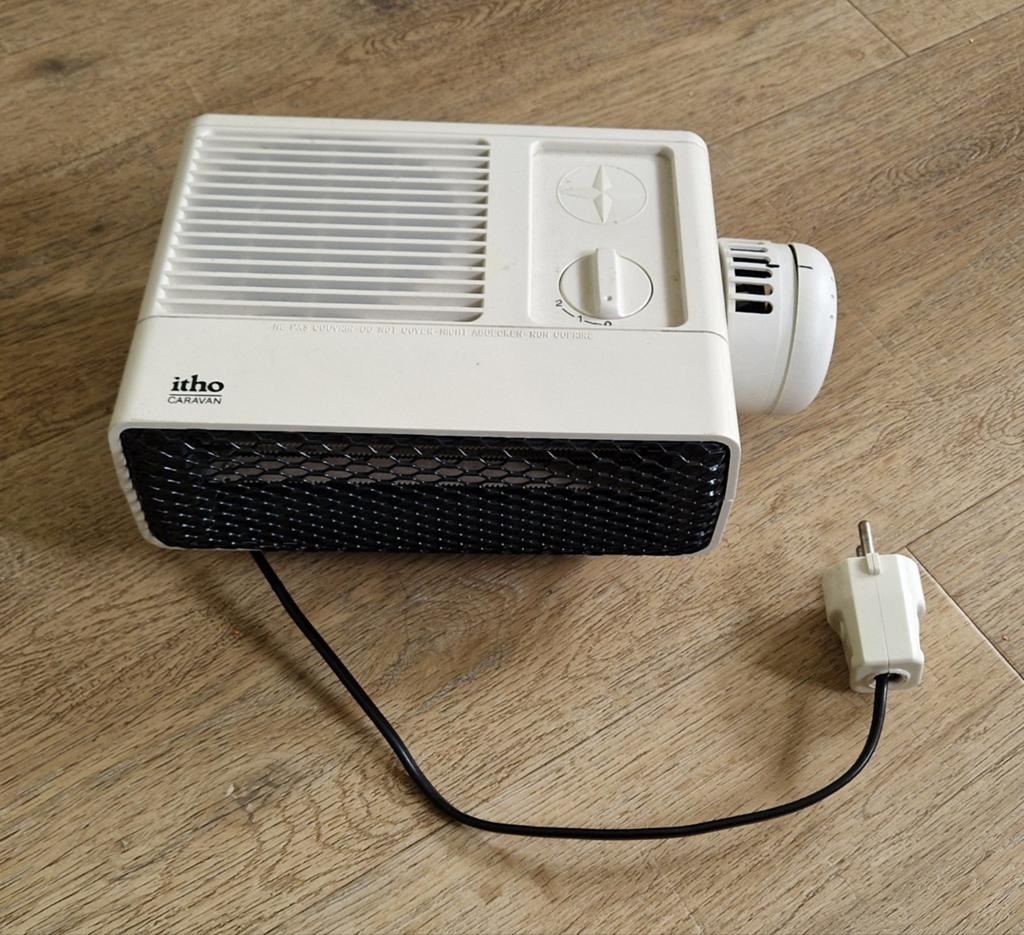Itho Caravan CVK50 500W Kachel/Verwarming, Caravans en Kamperen, Ophalen of Verzenden, Gebruikt