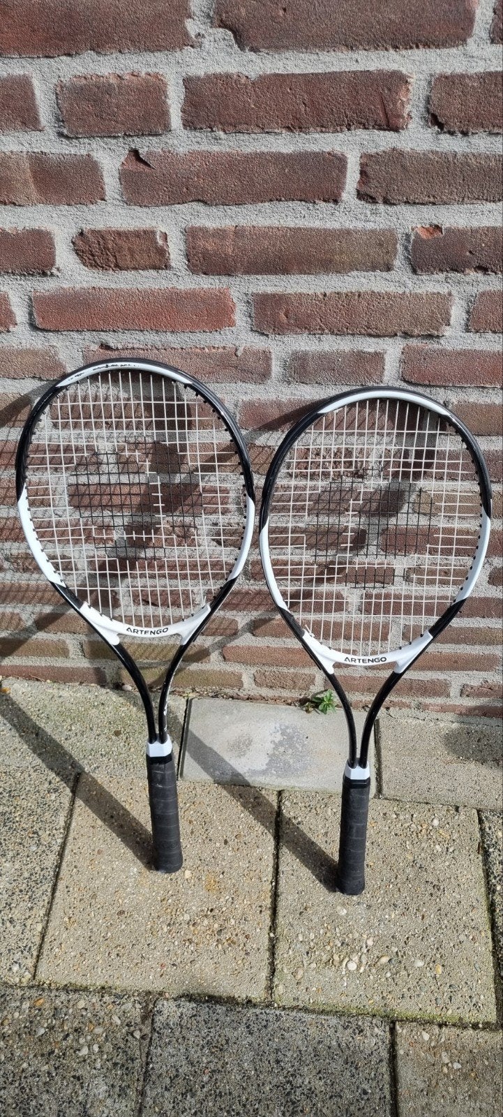2 tennisrackets artengo 700, Sport en Fitness, Ophalen of Verzenden, Gebruikt, Racket, Overige merken