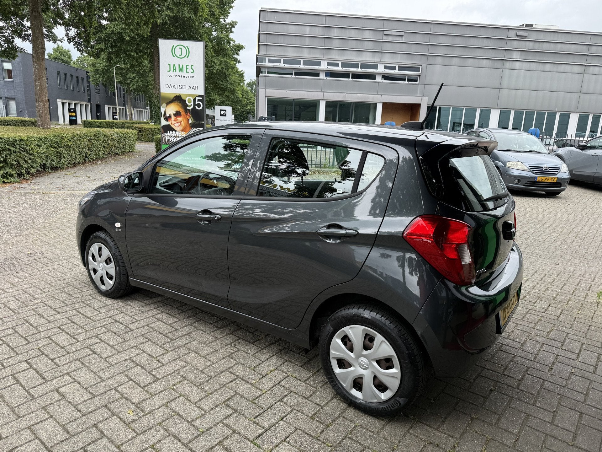Opel KARL 1.0 ecoFLEX 120 Jaar Edition Navigatie Airco, Stof, Gebruikt, Origineel Nederlands, Bedrijf