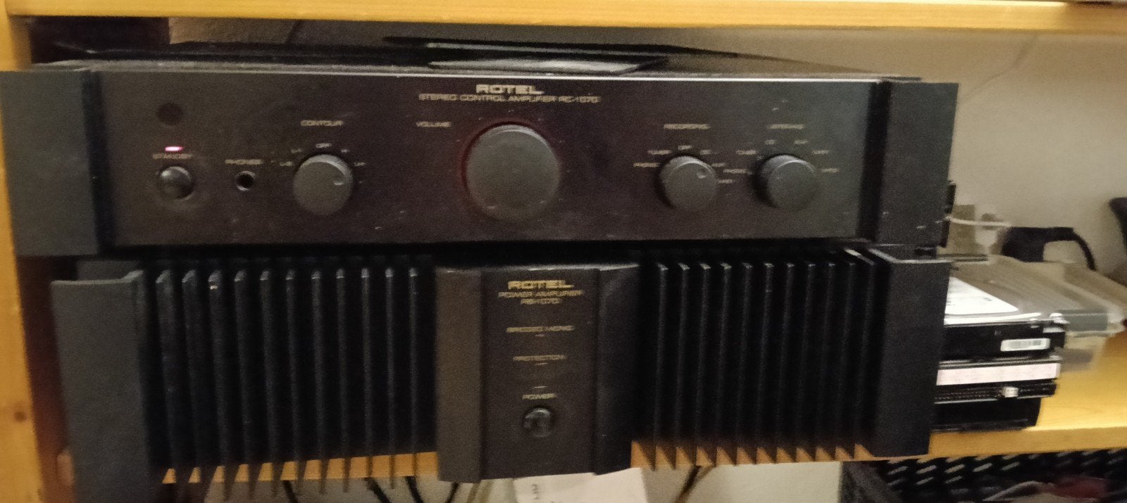 Rotel 1070 Stereo Versterker Set met Chario Hyper 2000, Ophalen, Zo goed als nieuw