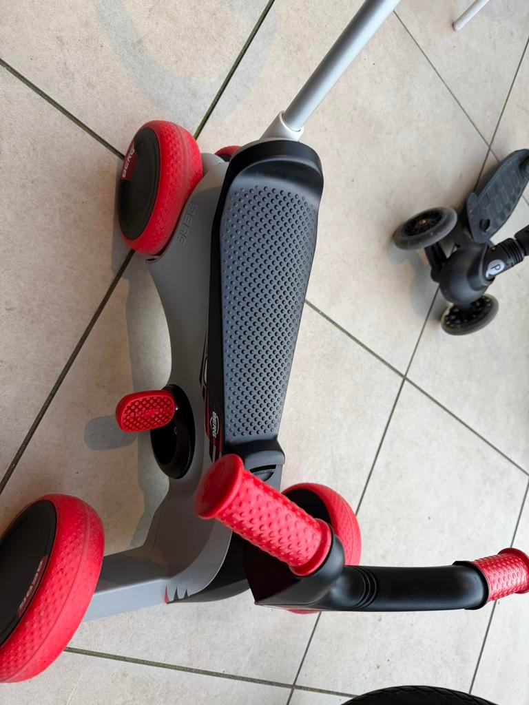 Berg go 2 loopfiets/auto, Fietsen en Brommers, Steps, Ophalen of Verzenden, Zo goed als nieuw