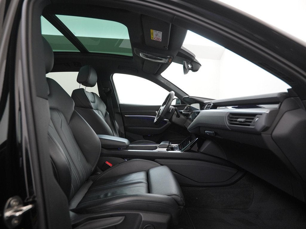 Audi e-tron 55 quattro S-Line 95 kWh | SOH 91% | Panoramadak, Auto's, Audi, Automaat, 12 maanden, 95 kWh, Leder