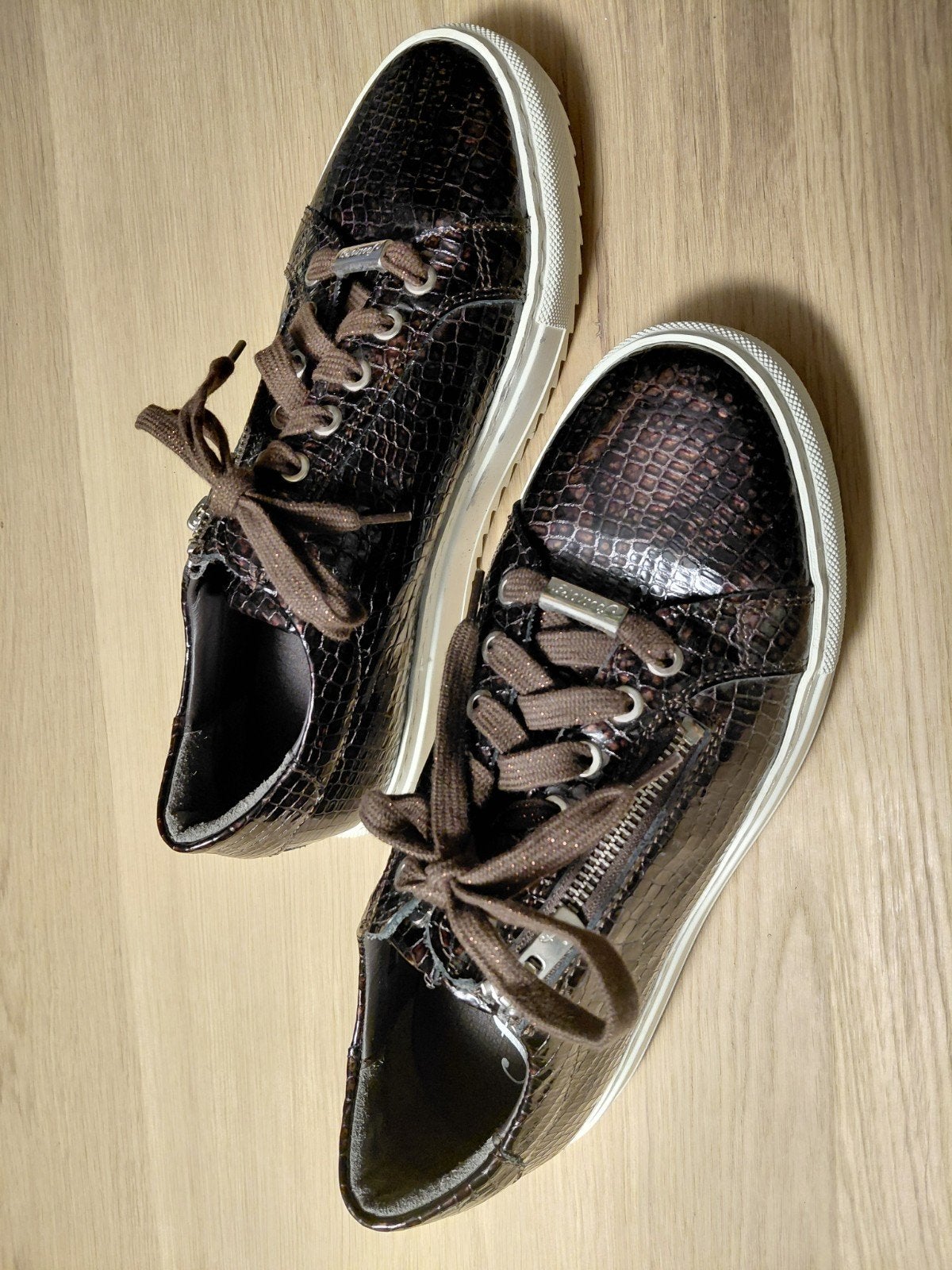 Footnotes, sneakers, lak, bruin,zwart, K , 40, NIEUW, Zwart, Nieuw, Ophalen of Verzenden, Sneakers of Gympen