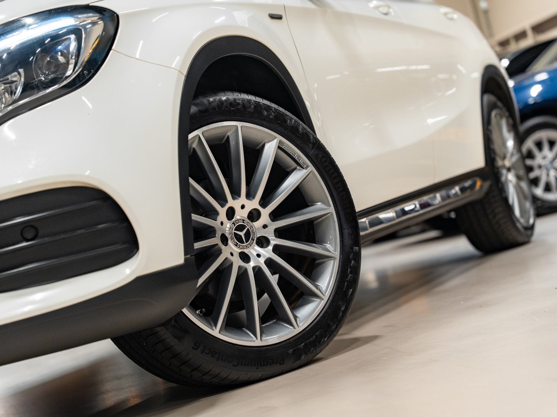 Mercedes-Benz GLA-klasse 200 AMG AUT, Facelift, Voll Led, Na, Gebruikt, Zwart, Parkeerassistent, Wit