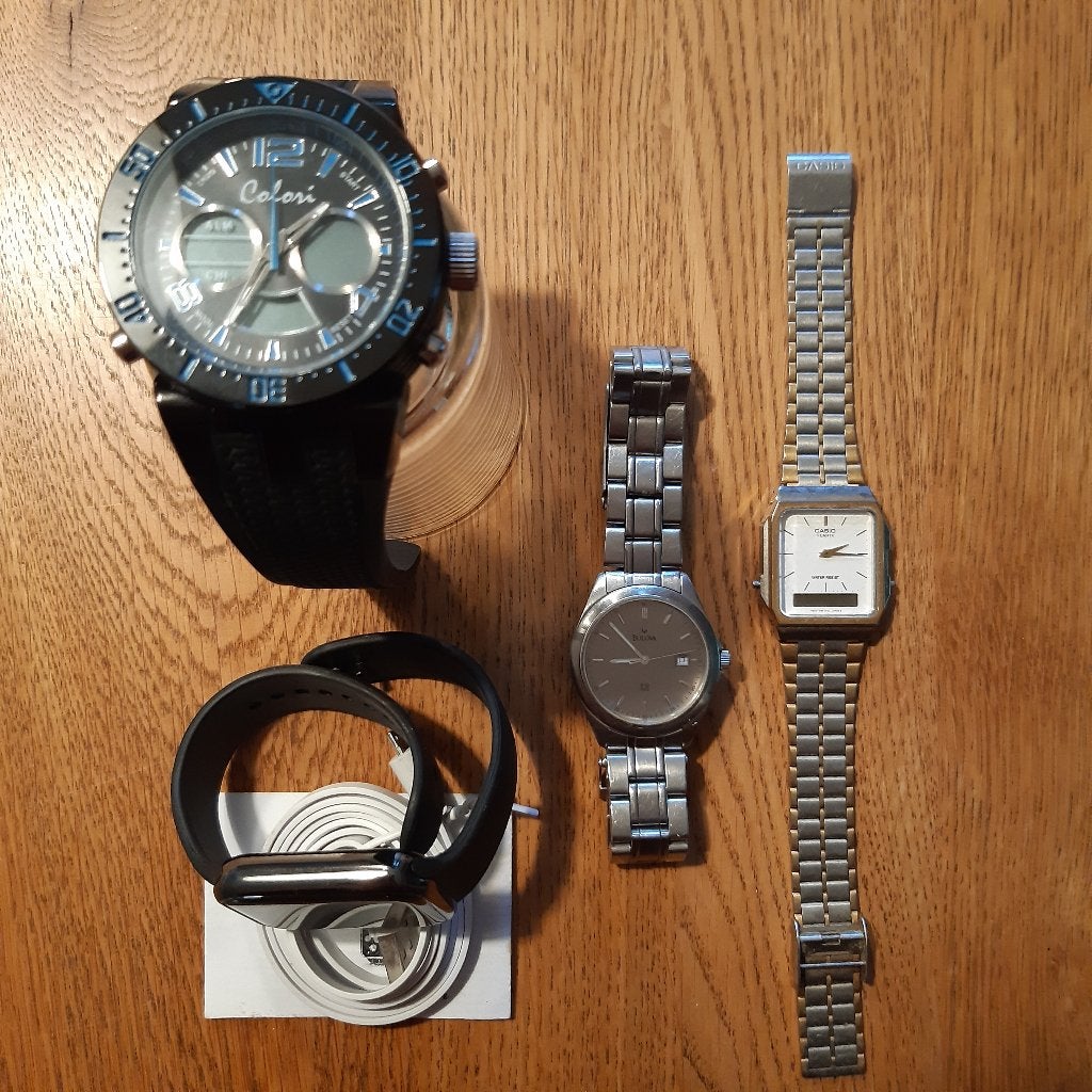 Horloge Bulova,Casio,Shinka,Colori ALLE 4 SAMEN VOOR:, Polshorloge, Ophalen of Verzenden, Zo goed als nieuw, Overige materialen
