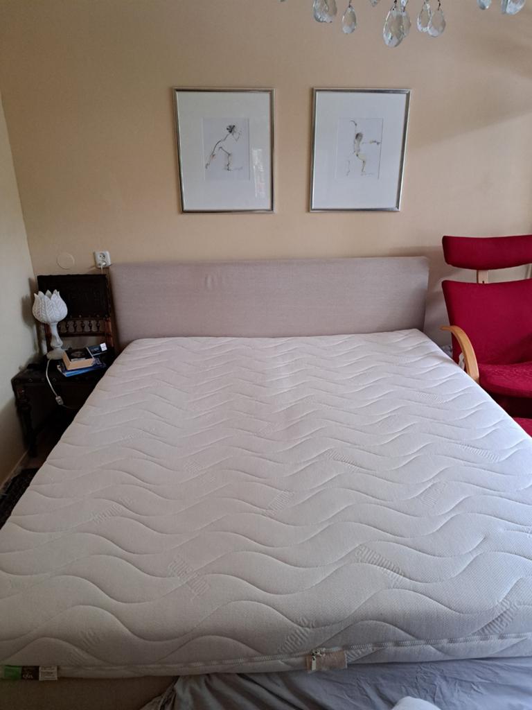 2 persoons boxspring,  180 bij 200, volledig duurzaam, Ophalen, Zo goed als nieuw, Tweepersoons, 180 cm
