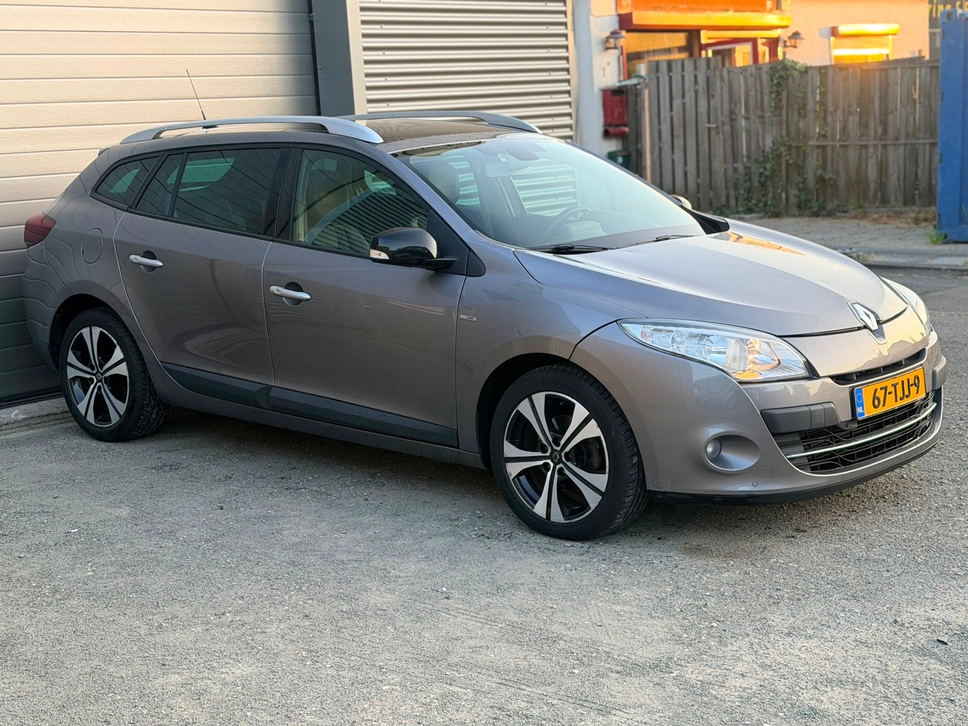 Renault Mégane Estate 1.4 TCe Bose, Auto's, Renault, Voorwielaandrijving, Euro 5, Gebruikt, 4 cilinders