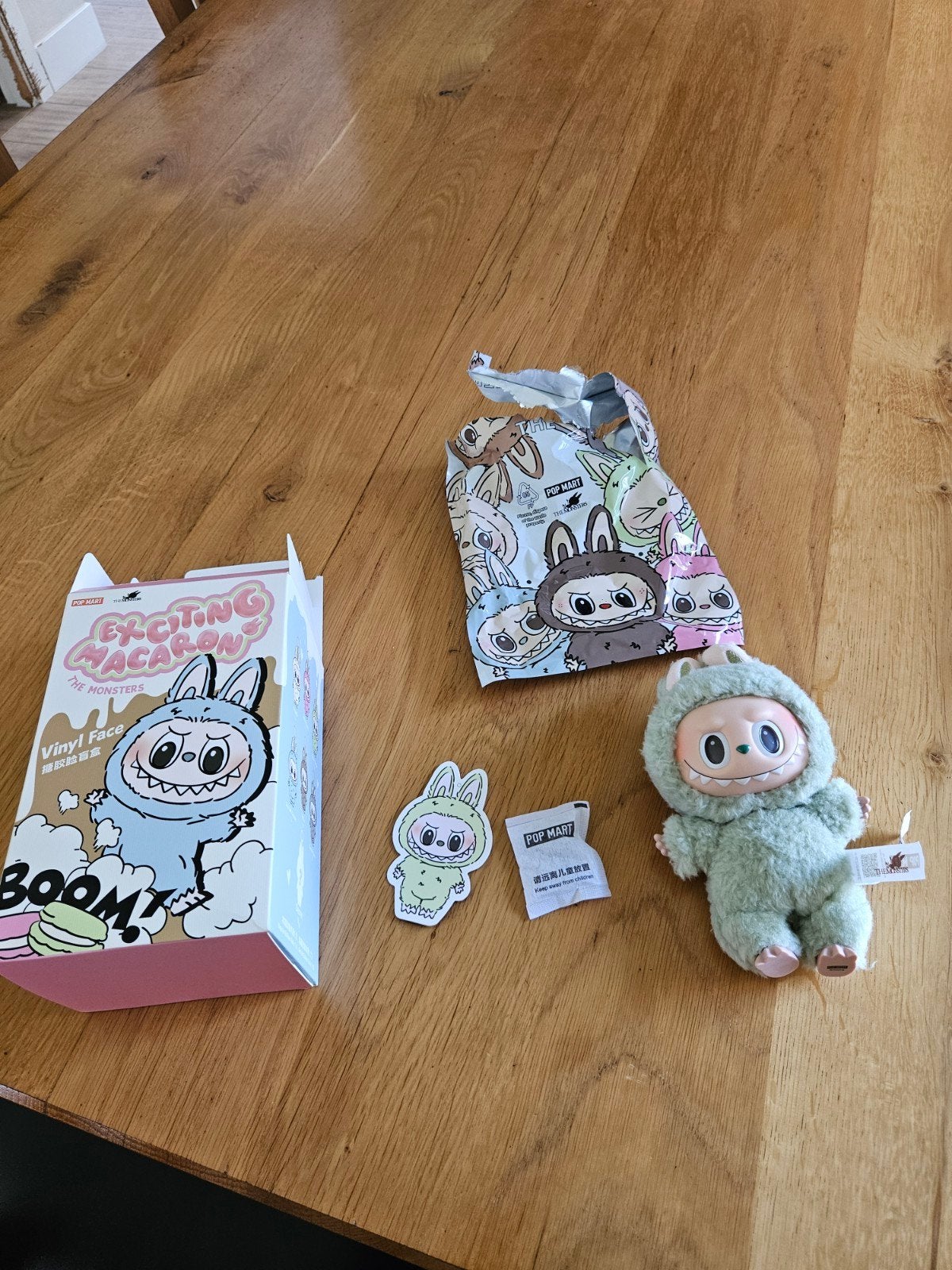 Labubu Green Grape Pop Mart origineel nieuw, Verzamelen, Poppetjes en Figuurtjes, Ophalen of Verzenden, Nieuw
