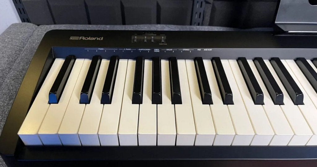 Roland FP-10 digitale piano, Muziek en Instrumenten, Piano's, Zwart, Ophalen of Verzenden, Zo goed als nieuw, Piano