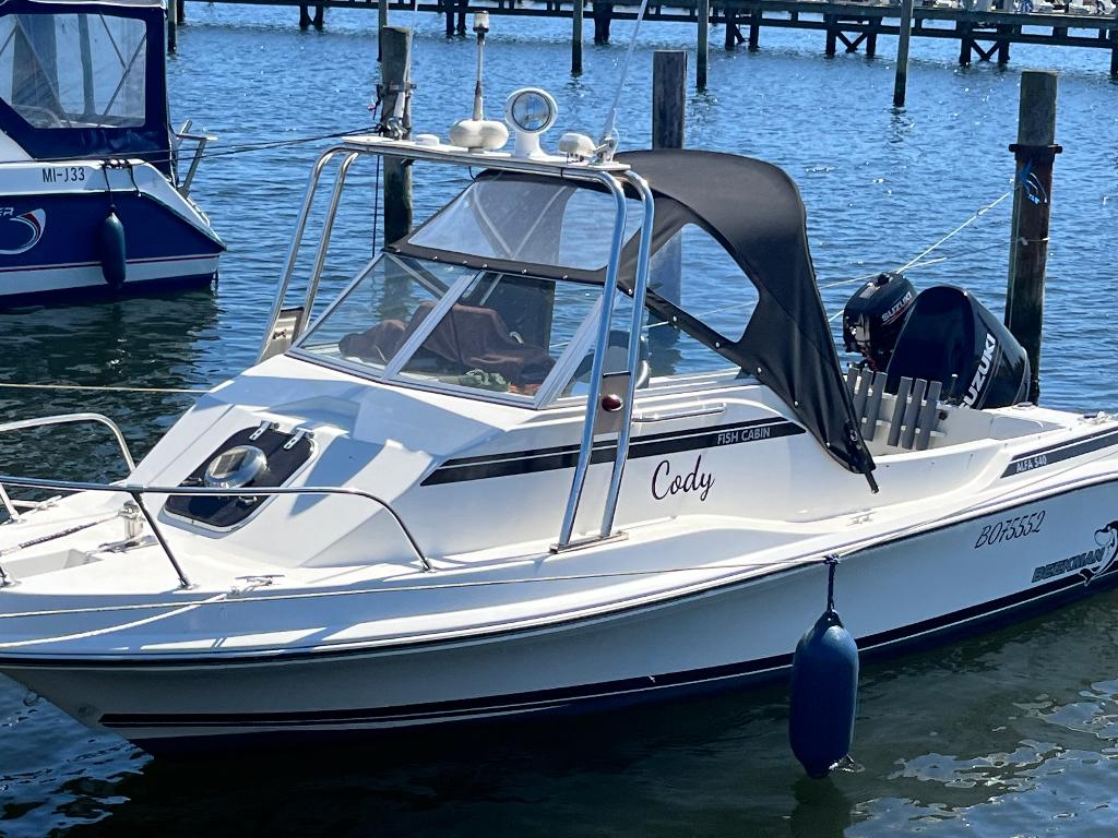 Beekman 540 fish cabin, Watersport en Boten, Zo goed als nieuw, Ophalen, 70 pk of meer, 3 tot 6 meter