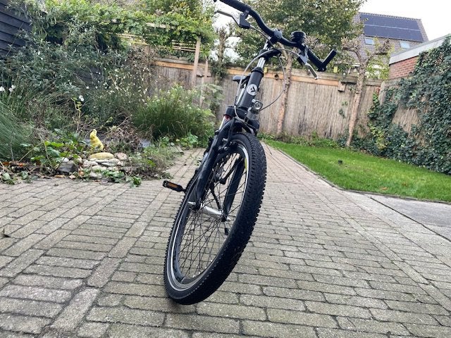 Alpina trial 22 inch, Ophalen, Zo goed als nieuw, Velgrem, 22 inch