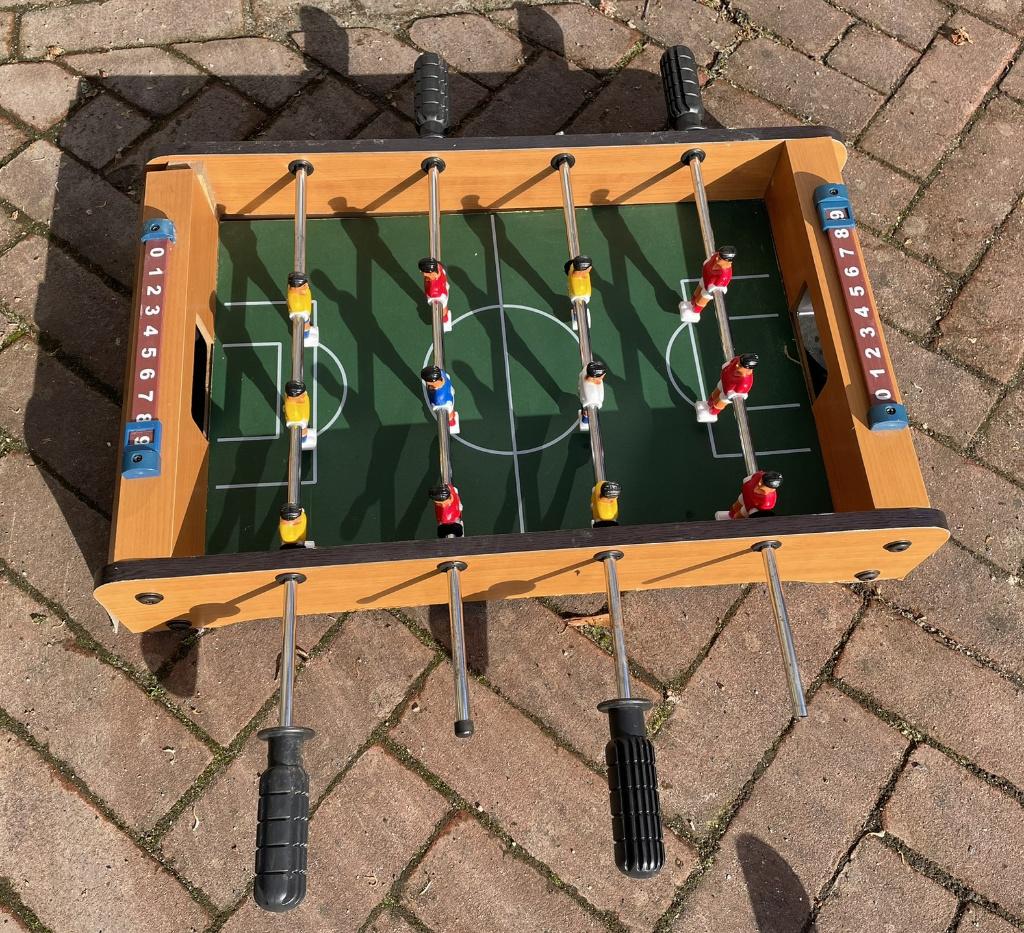 Minivoetbaltafel tafelvoetbalspel tafelvoetbal, Kinderen en Baby's, Speelgoed | Voetbaltafels, Ophalen, Gebruikt