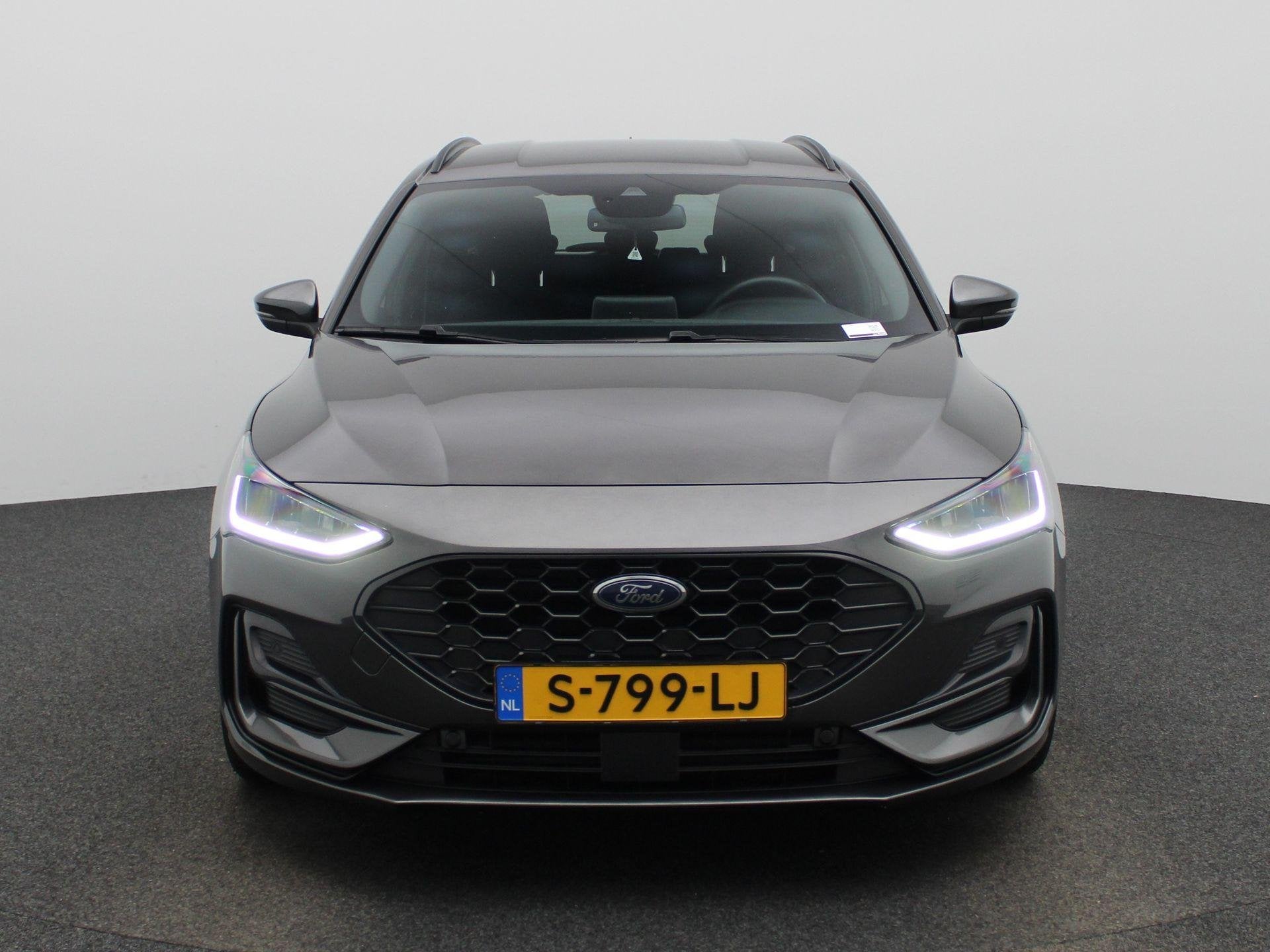 Ford Focus Wagon 1.0 EcoBoost Hybrid ST Line | Trekhaak | Au, 12 maanden, Stof, Gebruikt, Euro 6