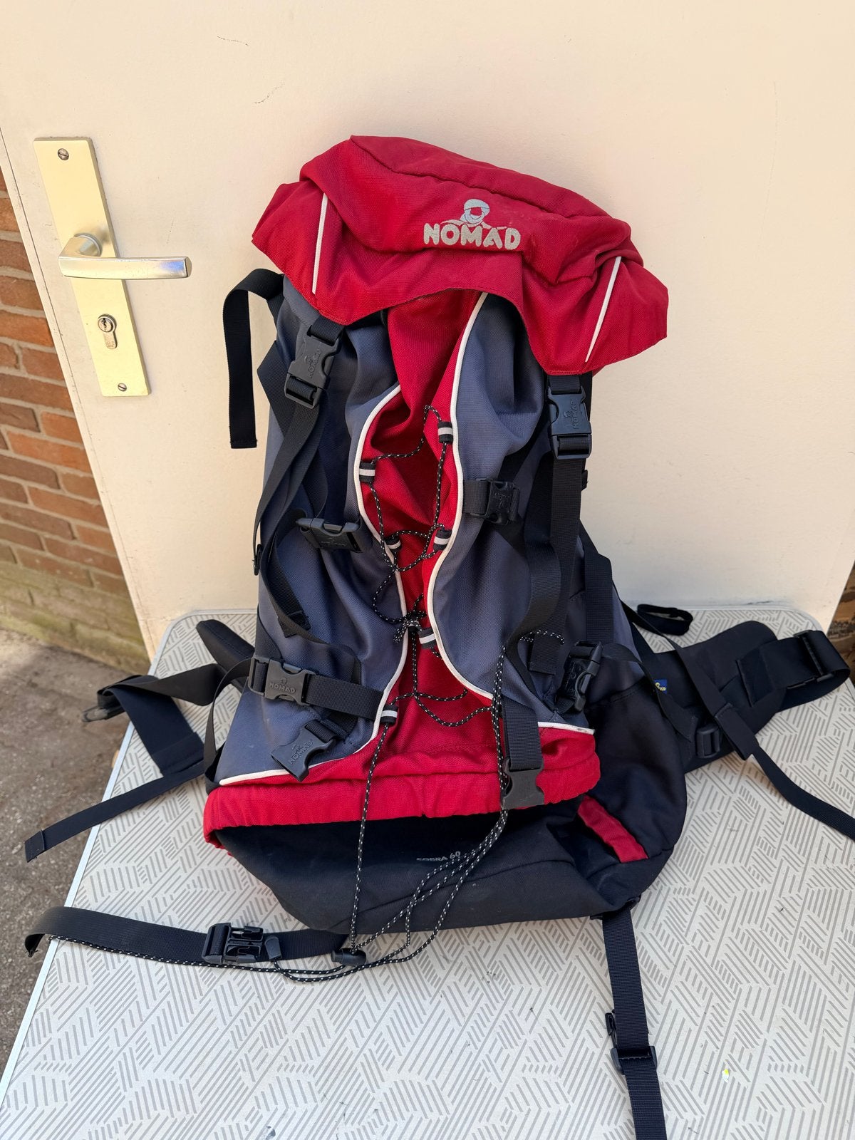 Nomad Cobra 60 Trekkingrugzak - Rood/Zwart/Grijs, Ophalen of Verzenden, Gebruikt, Rood, Overige typen