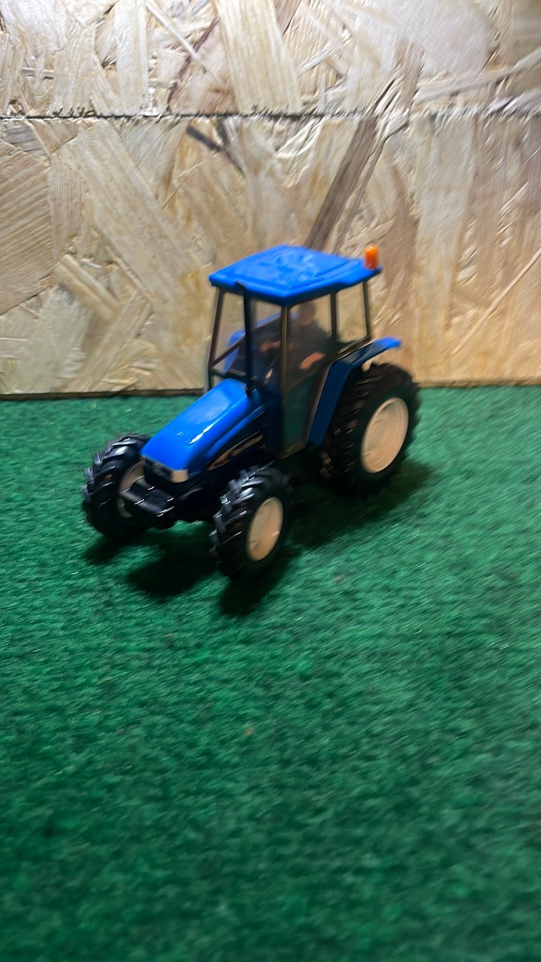 Britains new holland Td150, Ophalen of Verzenden, Zo goed als nieuw, Tractor of Landbouw, Britains