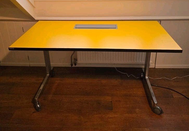 Verrijdbaar en inklapbaar bureau, 140x80, Wiesner Hagerr, Ophalen, Zo goed als nieuw