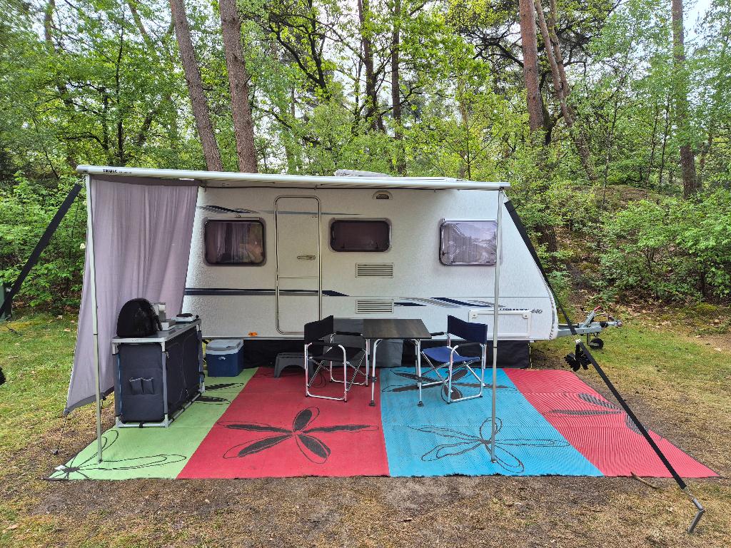 Caravelair Ambiance 440 | Mover 2024 | BOVAG | 750kg, Caravans en Kamperen, Standaardzit, Dwarsbed, Particulier, 4 tot 5 meter