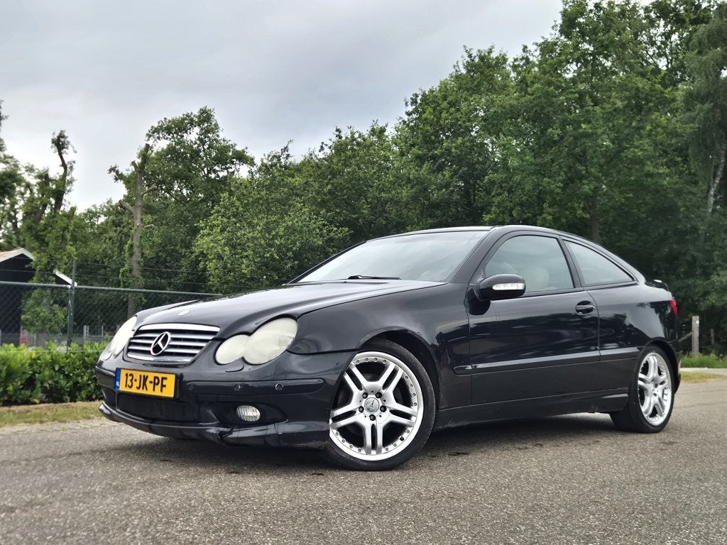 Mercedes-Benz C-Klasse Sportcoupe 230 K. (bj 2002), Auto's, Automaat, Gebruikt, 4 cilinders, 4 stoelen
