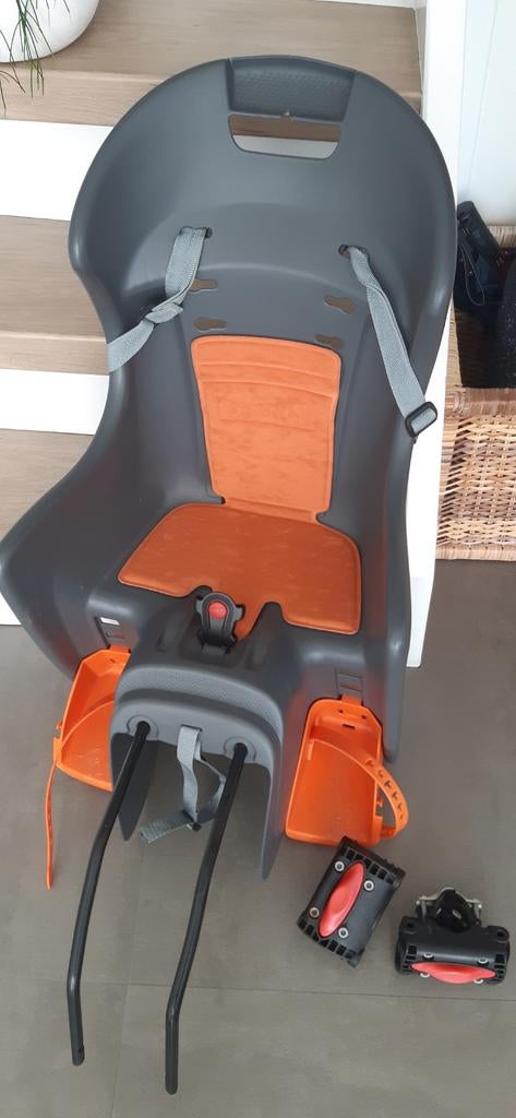 Fietsstoeltje achtetop, Ophalen