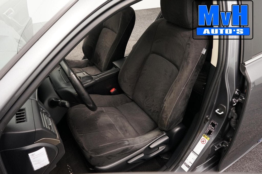 Lexus CT 200h 25th Edition|SCHUIFDAK|CAMERA|STOELVERW|LED|NA, Auto's, Lexus, 1345 kg, Gebruikt, Euro 6, 4 cilinders